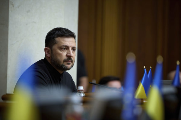 Ζελένσκι: Ρώσοι διαπραγματευτές συζητούν ενδεχόμενο συνάντησης με τον Πούτιν