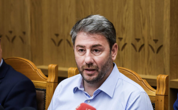 Νίκος Ανδρουλάκης: «Συμπαραστέκομαι σ΄όσους δοκιμάζονται από τις πυρκαγιές»