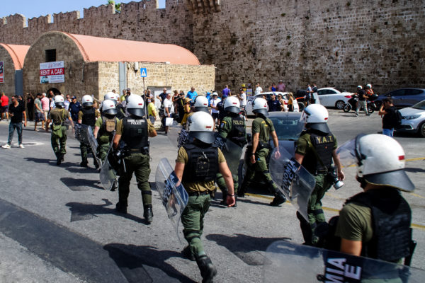 ΣΥΡΙΖΑ: Απαράδεκτη η απόφαση της κυβέρνησης Μητσοτάκη να προχωρήσει στην ποινικοποίηση της κινητοποίησης αλληλεγγύης προς τον λαό της Παλαιστίνης στη Ρόδο