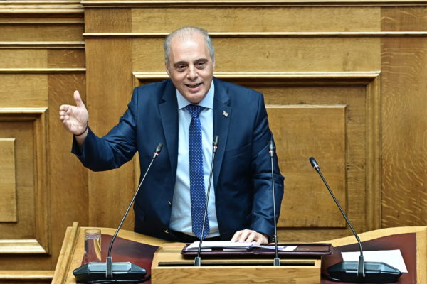 Βουλή – Κ. Βελόπουλος: «Ξαφνικά δημιουργήθηκαν φέτος τα προβλήματα του ΟΠΕΚΕΠΕ – Εμείς τα φωνάζουμε εδώ και χρόνια»