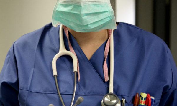 Ολοκληρώθηκε μετά από 8,5 ώρες η μεταμόσχευση ήπατος στον 15χρονο Δημήτρη που έπαθε θερμοπληξία