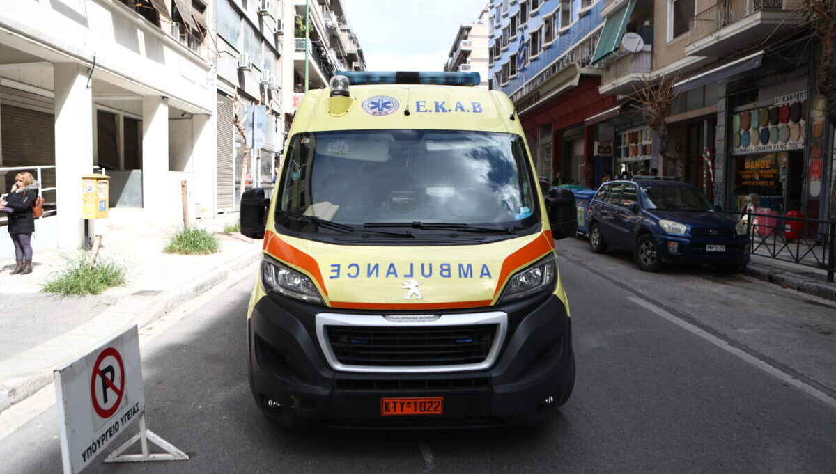 Τροχαίο με δύο μοτοσικλετιστές στην Παλλήνη – Δύο σοβαρά τραυματίες