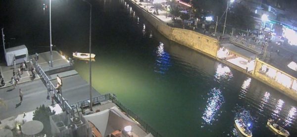 Χαλκίδα: Ανοιχτή παρέμεινε η παλιά γέφυρα του Ευρίπου λόγω τεχνικού προβλήματος – Κυκλοφοριακό χάος