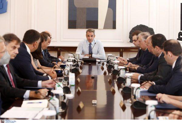 Θεοδωρικάκος: 12 μέτρα για μείωση της γραφειοκρατίας και στήριξη της επιχειρηματικότητας