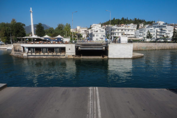 Ανοίγει εκτάκτως για τις ανάγκες της ναυσιπλοΐας η γέφυρα του Ευρίπου