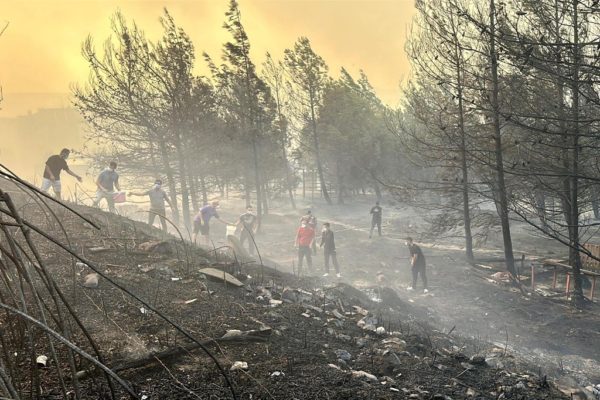 Τουρκία: Φωτιά στο Τσανάκαλε – Άνοιξαν τα στενά των Δαρδανελλίων, 4 συλλήψεις