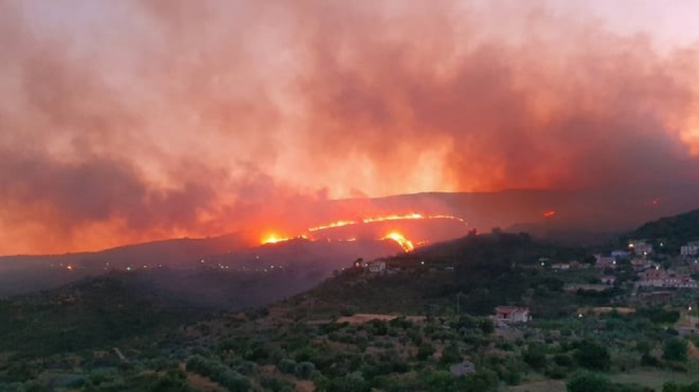 Κεφαλονιά: Πυρκαγιά τώρα στη Λαγκάδα Αργοστολίου – Ήχησε το 112