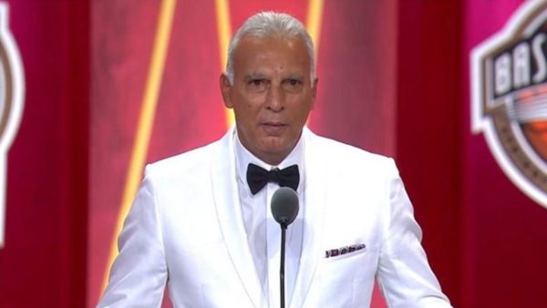 Νίκος Γκάλης: Η ανακοίνωσή του μετά τα βίντεο που τον δείχνουν σε αναπηρικό αμαξίδιο