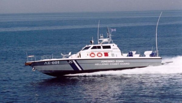 Διασώθηκαν 39 αλλοδαποί στην Καλαμάτα – Μεταφέρονται στο λιμάνι της πόλης
