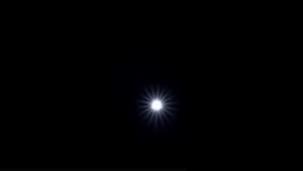 Οι κάτοικοι της Νέας Υόρκης είδαν UFO – Τελικά τι ήταν αυτό το περίεργο λευκό φως στον ουρανό της ανατολικής ακτής των ΗΠΑ;