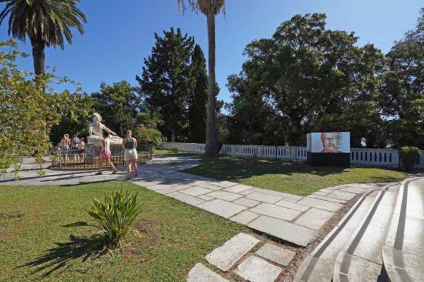 Soho House: Γυρίζει την πλάτη στη Wall Street – Oδεύει σε ιδιωτικοποίηση 1,8 δισ. δολαρίων