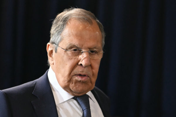 Σ. Λαβρόφ: Αντίθετοι σε κάθε σενάριο ανάπτυξης στρατευμάτων του ΝΑΤΟ στην Ουκρανία