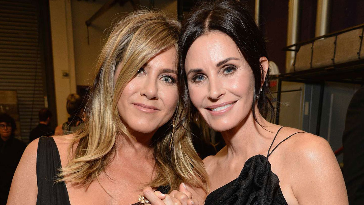 Courteney Cox – Jennifer Aniston: Η Monica and Rachel από τα «Φιλαράκια» ξανά μαζί!
