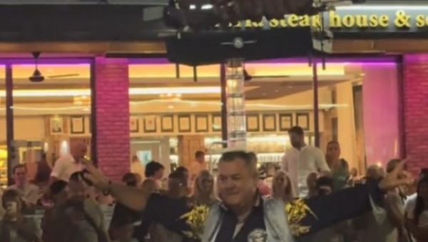 Viral χορός στην Πάφο με… κοντοσούβλια στο κεφάλι