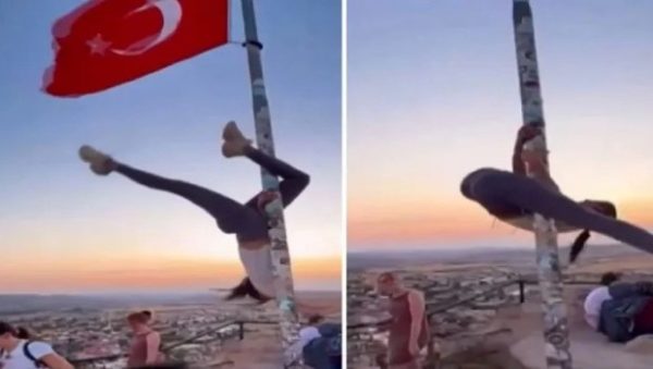 Τουρκία: Σάλος με τουρίστρια που κάνει pole dancing σε στύλο με την τουρκική σημαία