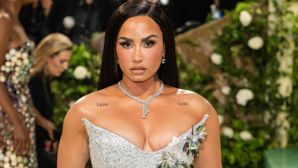 Demi Lovato: Έκλεισε τα 33 – Φωτογραφίες από το πάρτι των γενεθλίων της