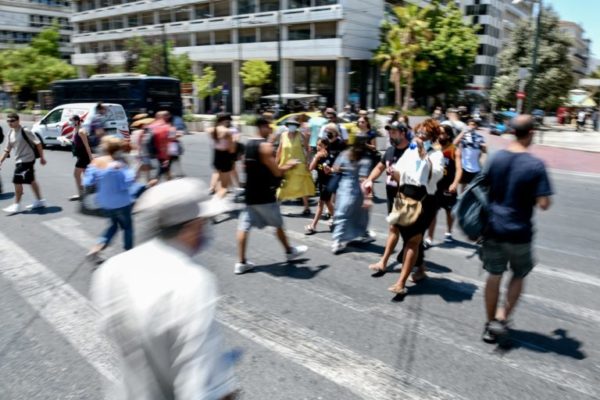 Μισό εκατομμύριο λιγότεροι από το 2011 – Νέα στοιχεία για το δημογραφικό