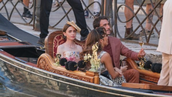 Emily in Paris Βενετία