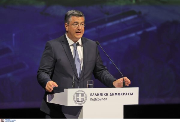 Απ.Τζιτζικώστας: «Η κυβέρνηση αντιμετωπίζει την Κ. Μακεδονία ως εθνική προτεραιότητα και το αποδεικνύει με έργα»