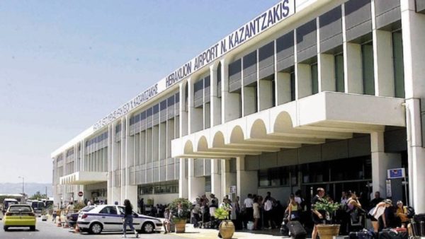 Από τα αεροδρόμια στα κρατητήρια “ταξίδεψαν” τρεις τουρίστες στην Κρήτη