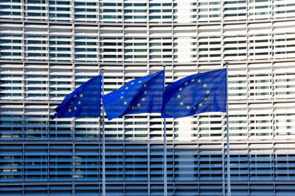 Ευρωβαρόμετρο 2025: Περισσότερη προστασία και ενότητα ζητούν οι πολίτες από την ΕΕ – Τι προβληματίζει του Έλληνες