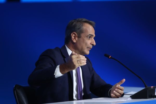 ΔΕΘ: Φοροελαφρύνσεις, επιδόματα, μείωση των βαρών της οικογένειας και τρεις εκπλήξεις από Μητσοτάκη