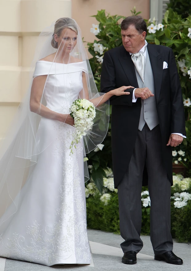 Πριγκίπισσα Charlene: H αφιέρωσή της στον Giorgio Armani – Eίχε σχεδιάσει το iconic νυφικό της το 2011