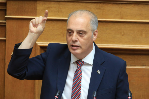 Κ. Βελόπουλος: Ο πρωθυπουργός είναι σε πανικό – Γενικόλογες οι ανακοινώσεις του στη ΔΕΘ