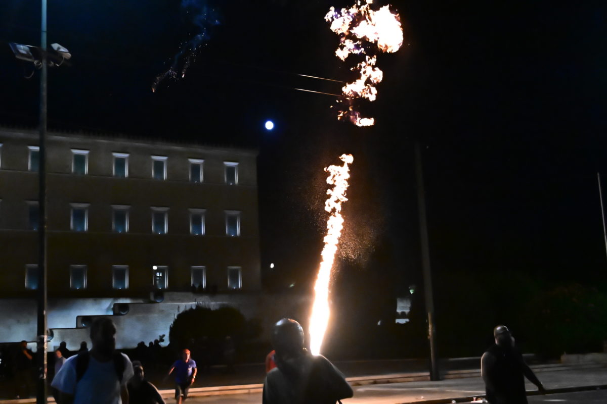 Επεισόδια, συλλήψεις και προσαγωγές στο κέντρο της Αθήνας