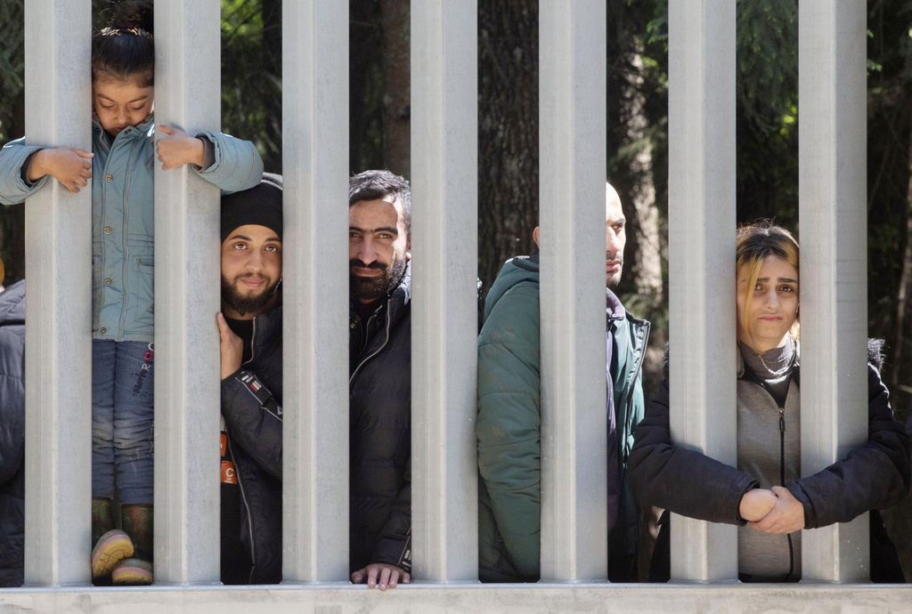 ΕΕ – Μεταναστευτικό: Μείωση 23% στις αιτήσεις ασύλου το α’ εξάμηνο του -25