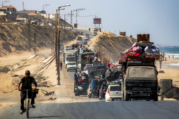 Εντολή εκκένωσης για την πόλη της Γάζας από τον ισραηλινό στρατό – Στην ελληνική Βουλή ο πρέσβης της Παλαιστίνης