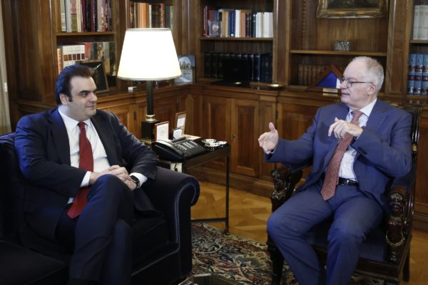 Συνάντηση του Προέδρου της Δημοκρατίας Κ. Τασούλα με τον Κυρ. Πιερρακάκη