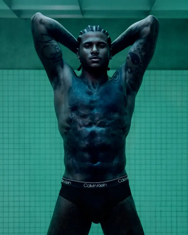 Calvin Klein: Νέα καμπάνια με πρωταγωνιστή τον καταξιωμένο αθλητή Trent Alexander-Arnold
