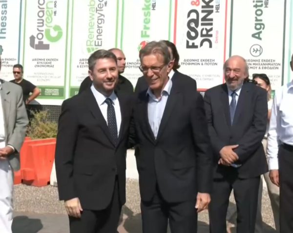 Τα περίπτερα της ΔΕΘ επισκέπτεται ο Ν. Ανδρουλάκης – Τις προτάσεις του ΠΑΣΟΚ παρουσιάζει το βράδυ στο Βελλίδειο