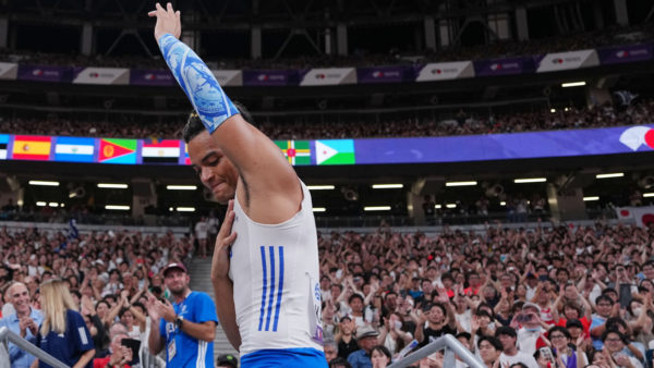 Ο Καραλής πέρασε τα 6 μέτρα για 13η φορά στην καριέρα του