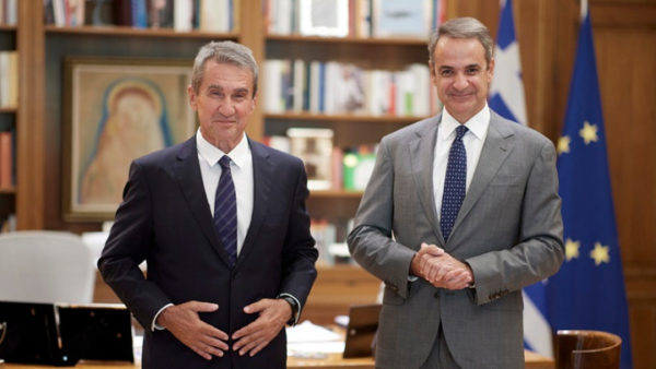 Προσχώρη Λοβέρδου στη ΝΔ: «Συνέχεια στρατηγικής διεύρυνσης» – Το καυστικό σχόλιο του ΠΑΣΟΚ