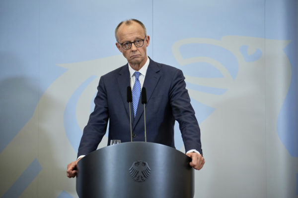 Καγκελάριος Μερτς: Η ελευθερία μας απειλείται  – Έρχονται εκτεταμένες μεταρρυθμίσεις