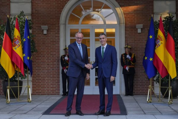 Μερτς: Γερμανία και Ισπανία θα «προσπαθήσουν να εξευρευθεί λύση ως το τέλος του 2025» για το ευρωπαϊκό σχέδιο μαχητικού αεροσκάφους (SCAF)