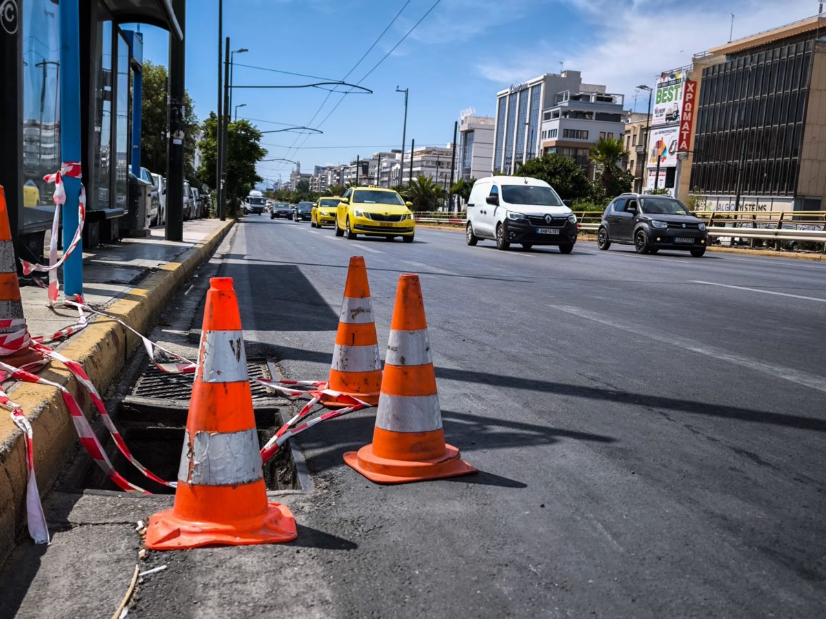 Ανατροπή αυτοκινήτου στoν Φλοίσβο στο ύψος της Αγίας Σκέπης – Δυσχέρεια στην κυκλοφορία