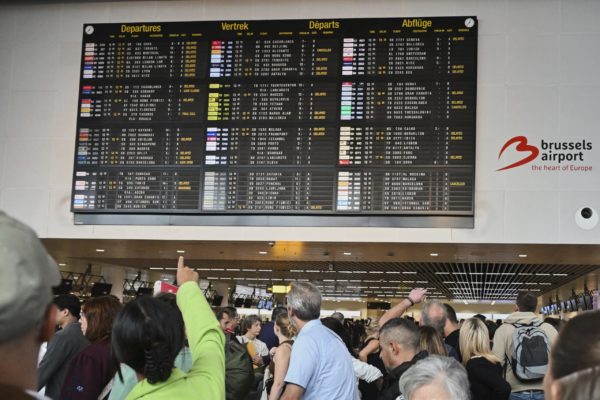 Βρυξέλλες: Παραμένουν τα προβλήματα στο «κομβικό» αεροδρόμιο – Νέα ανακοίνωση της Collin Aerospace για το «κυβερνοσυμβάν»