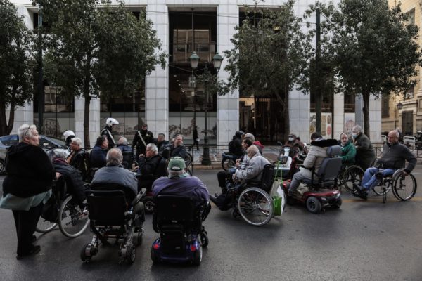 Επιπλέον 1.000 θέσεις ανέργων ΑμεΑ στους ΟΤΑ
