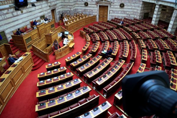 Βουλή: Την Τετάρτη στην Ολομέλεια το νομοσχέδιο για την ενίσχυση των υπηρεσιών των Αναπτυξιακών Προγραμμάτων