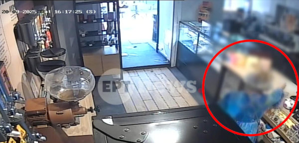 Κλοπή σε καφετέρια στο Πασαλιμάνι – Δύο γυναίκες με μικρό παιδί «άδειασαν» τον πάγκο του μαγαζιού