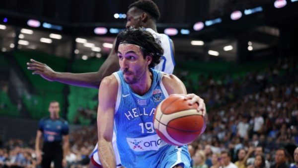 Κατσίβελης: «Ήταν ένα “μαγικό” καλοκαίρι, ο Σάκοτα μου το έκανε εύκολο να επιστρέψω στην ΑΕΚ»