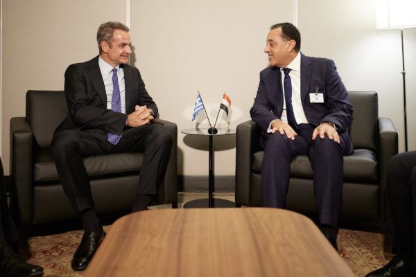 «Μπαράζ» επαφών Μητσοτάκη στις ΗΠΑ: Συναντήθηκε με ξένους ηγέτες – Κοινό μήνυμα αποφασιστικότητας για το καλώδιο ηλεκτρικής διασύνδεσης με τον Χριστοδουλίδη