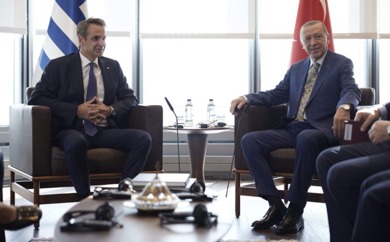 Προς οριστική αναβολή η συνάντηση Μητσοτάκη με Ερντογάν –