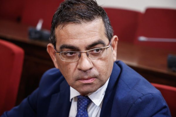 ΝΔ: Αβάσιμοι οι ισχυρισμοί εις βάρος του Γ. Σταμάτη – Συνέβαλε στη στήριξη των συγγενών των νεκρών στα Τέμπη