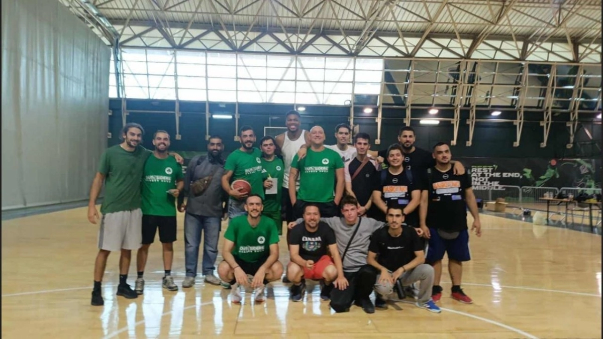 Στην προπόνηση του τμήματος Μπάσκετ Νοητικής Αναπηρίας του Παναθηναϊκού βρέθηκε ο Αντετοκούνμπο