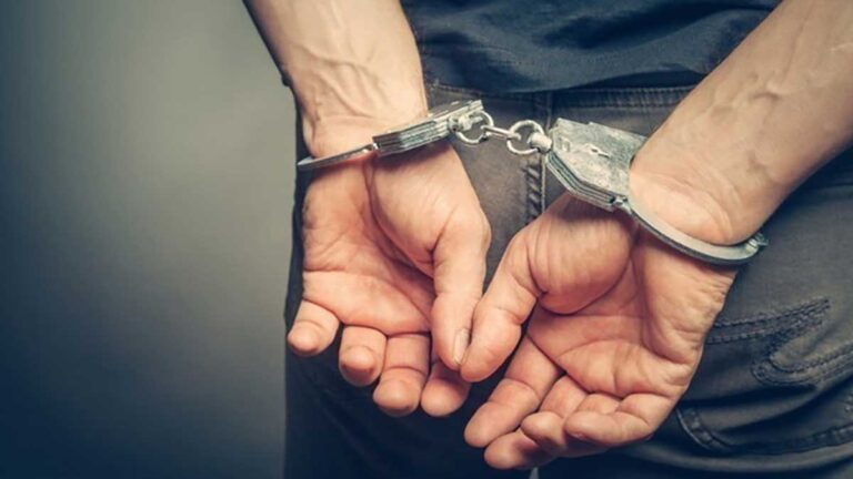 Στις 12 οδηγείται στον Εισαγγελέα ο αστυνομικός που κρατησε παράνομα κάτοικο της Ξάνθης