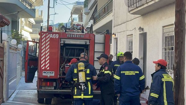 Συναγερμός για φωτιά σε σπίτι στην Καλαμάτα